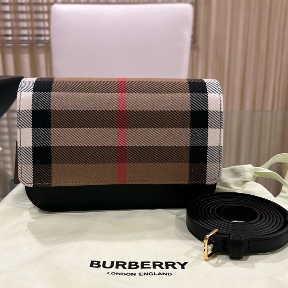 🔥🔥🔥Authentic Burberry Madison MX Crossbody